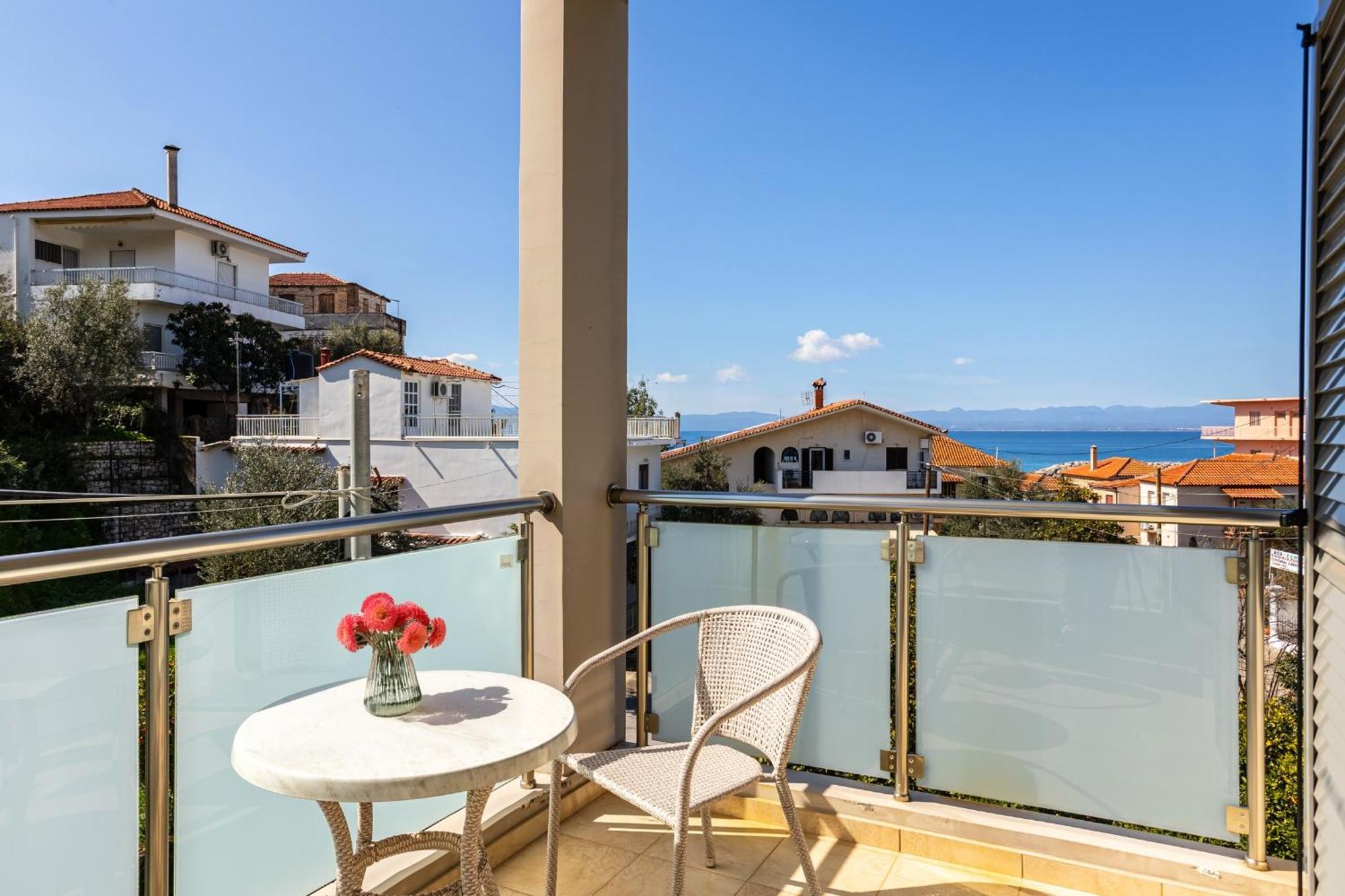 Avia Blue Maisonettes - Messinia Gulf Retreat Εξωτερικό φωτογραφία